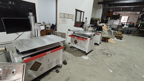 Ultime soluzioni aziendali su Introduzione del caso per le piattaforme di commercio globale: macchina di marcatura laser a grande formato a rotazione automatica e spostamento