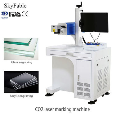 Buen precio Máquina de grabado con láser de código Qr profundo de dióxido de carbono industrial para marcado no metálico en línea