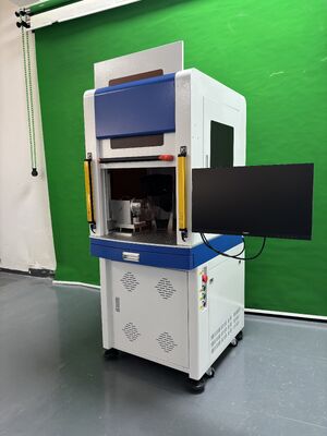 Bon prix Machine de marquage laser UV industrielle avec protection entièrement fermée et laser UV froid 355 nm pour un marquage de haute précision en ligne